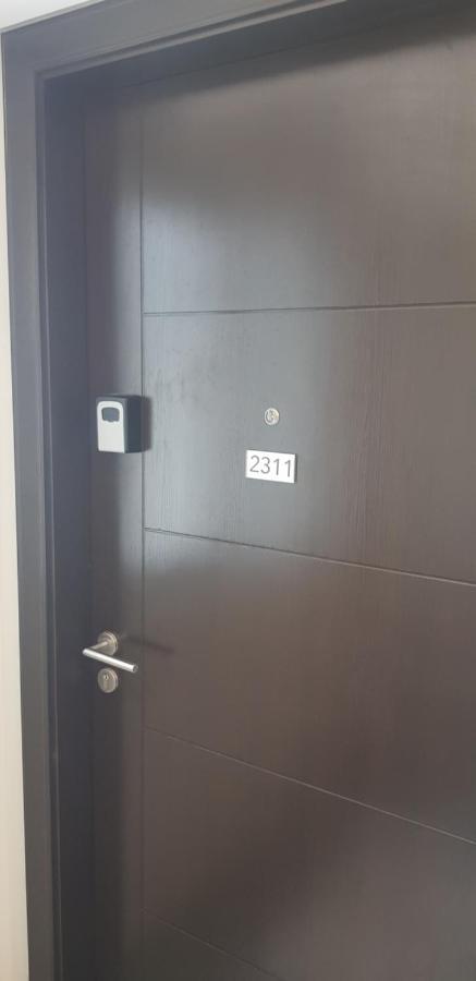 Nice Corner Ayala 1 Bedroom Condo At Heart Of Davao City With Hi Speed Wi Fi Internet 외부 사진