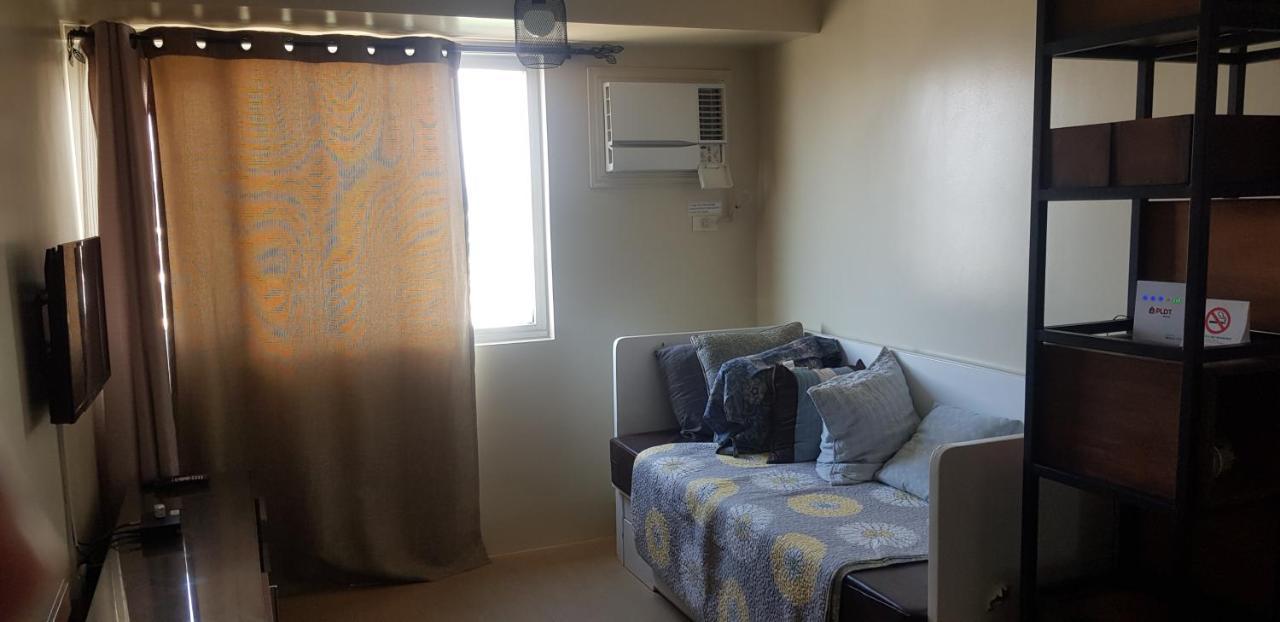 Nice Corner Ayala 1 Bedroom Condo At Heart Of Davao City With Hi Speed Wi Fi Internet 외부 사진