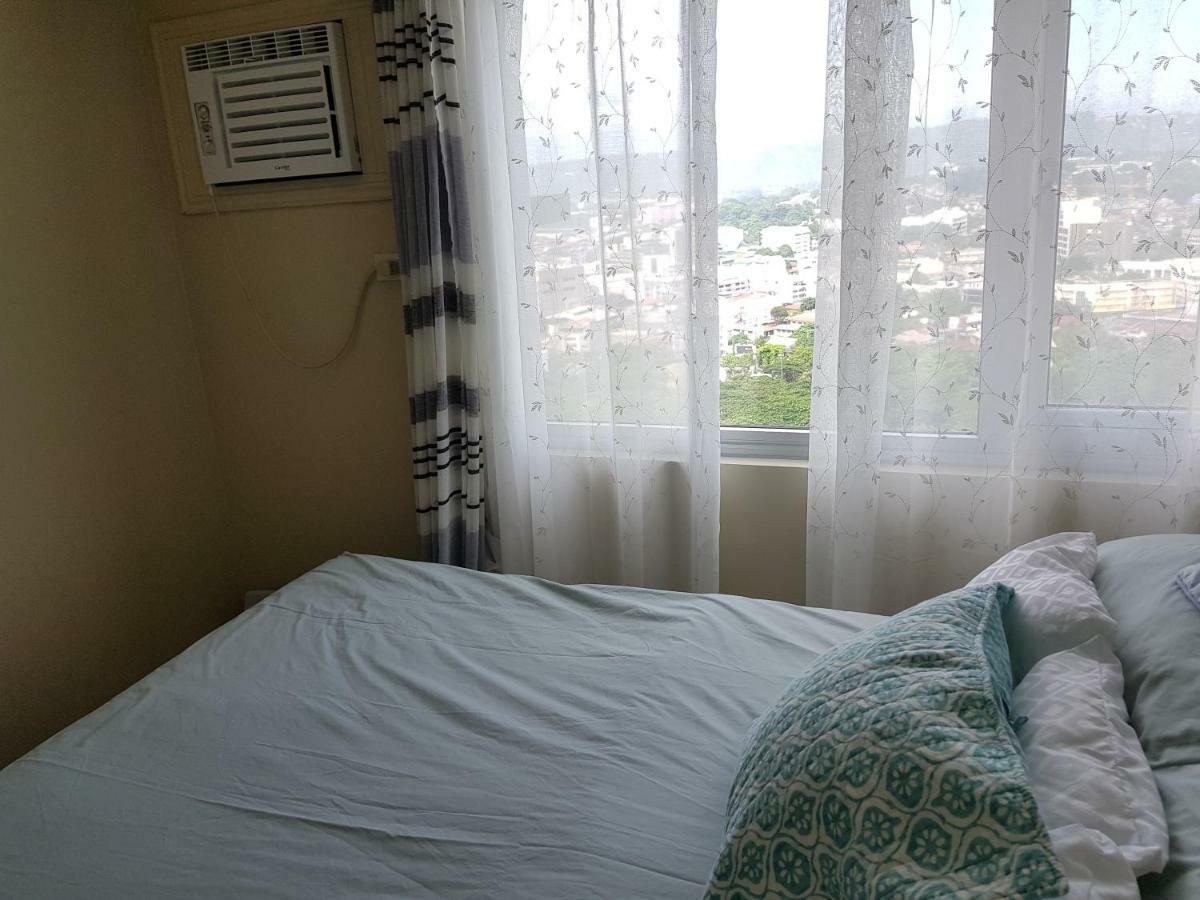Nice Corner Ayala 1 Bedroom Condo At Heart Of Davao City With Hi Speed Wi Fi Internet 외부 사진