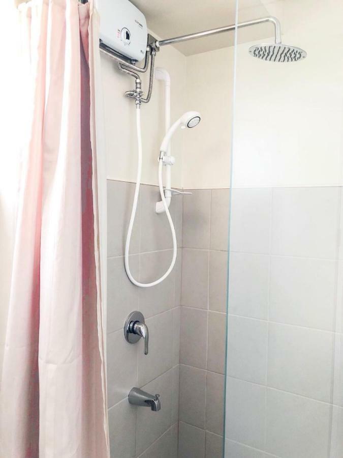 Nice Corner Ayala 1 Bedroom Condo At Heart Of Davao City With Hi Speed Wi Fi Internet 외부 사진